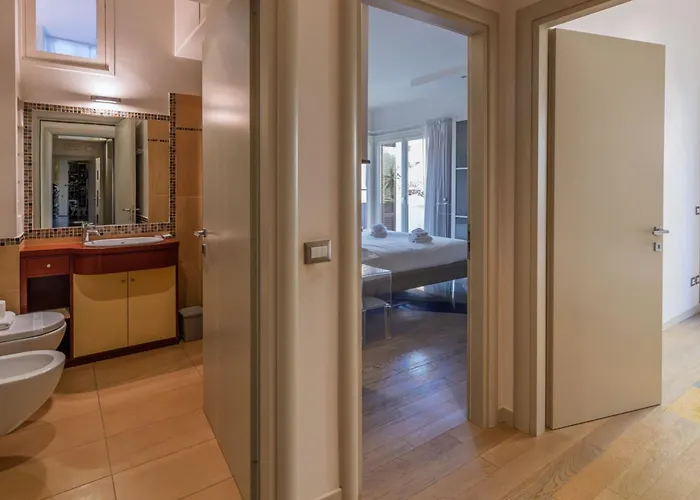 Ada - Parioli Apartment